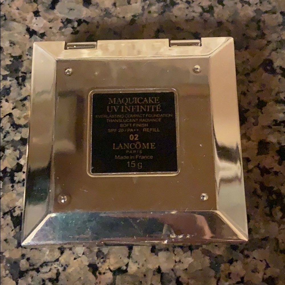 Lancome Maquicake UV Infinite Foundation 02